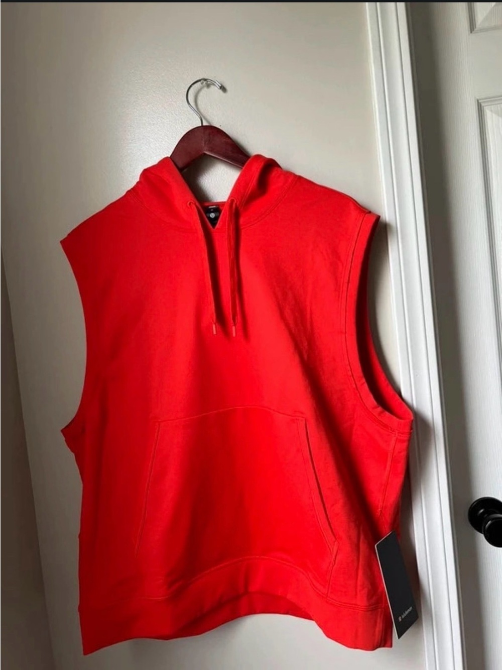 lululemon athletica Men’s Sleeveless Hoodie